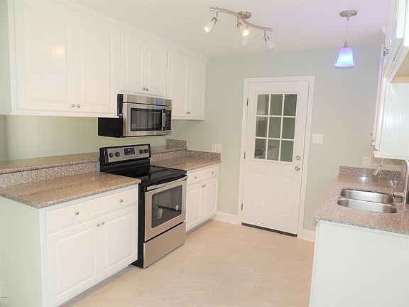 2nd image of 23294 Autumn Hills Dr