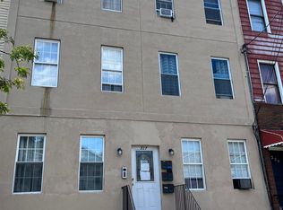227 Halladay St #1L, Jersey City, NJ 07304