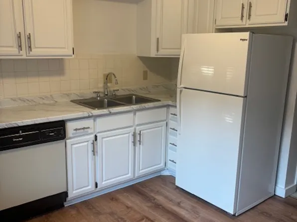 6120 Tippecanoe Rd APT 4, Canfield, OH 44406