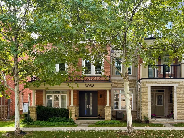 3058 Eberly Woods Dr, Oakville, ON L6M 0T5