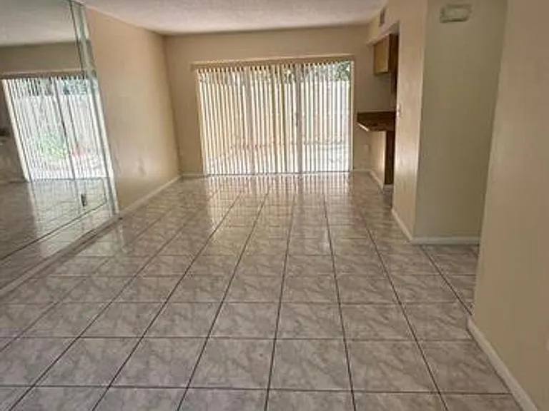 5232 SW 122nd Ter #Townhouse 5232 — Photo 15