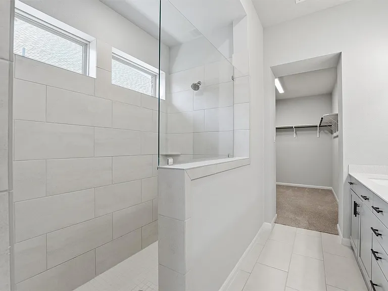 1338 Lakeside Creek Rd — Photo 23