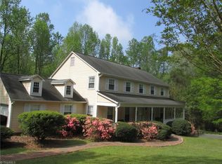 1112 Country Club Dr, Lexington, NC 27292