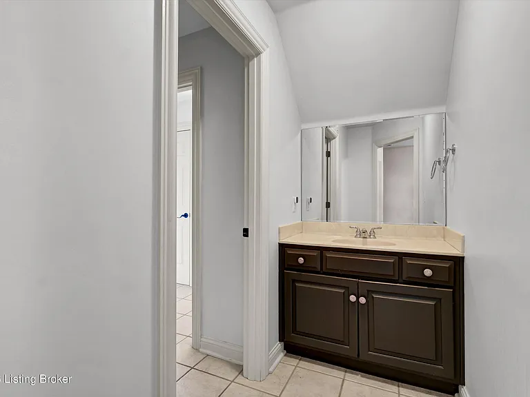2603 Locust Hill Pl — Photo 48