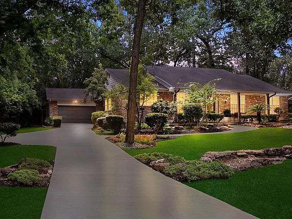 2nd image of 10117 Shady Hollow Dr