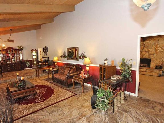 4th image of 329 E Paseo De Paula