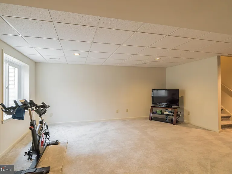 155 Providence Ln — Photo 22