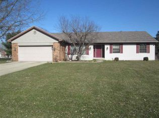 55700 Raintree Dr, Osceola, IN 46561