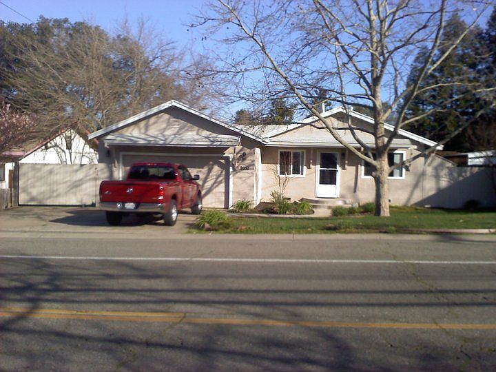 1st image of 9051 Central Ave