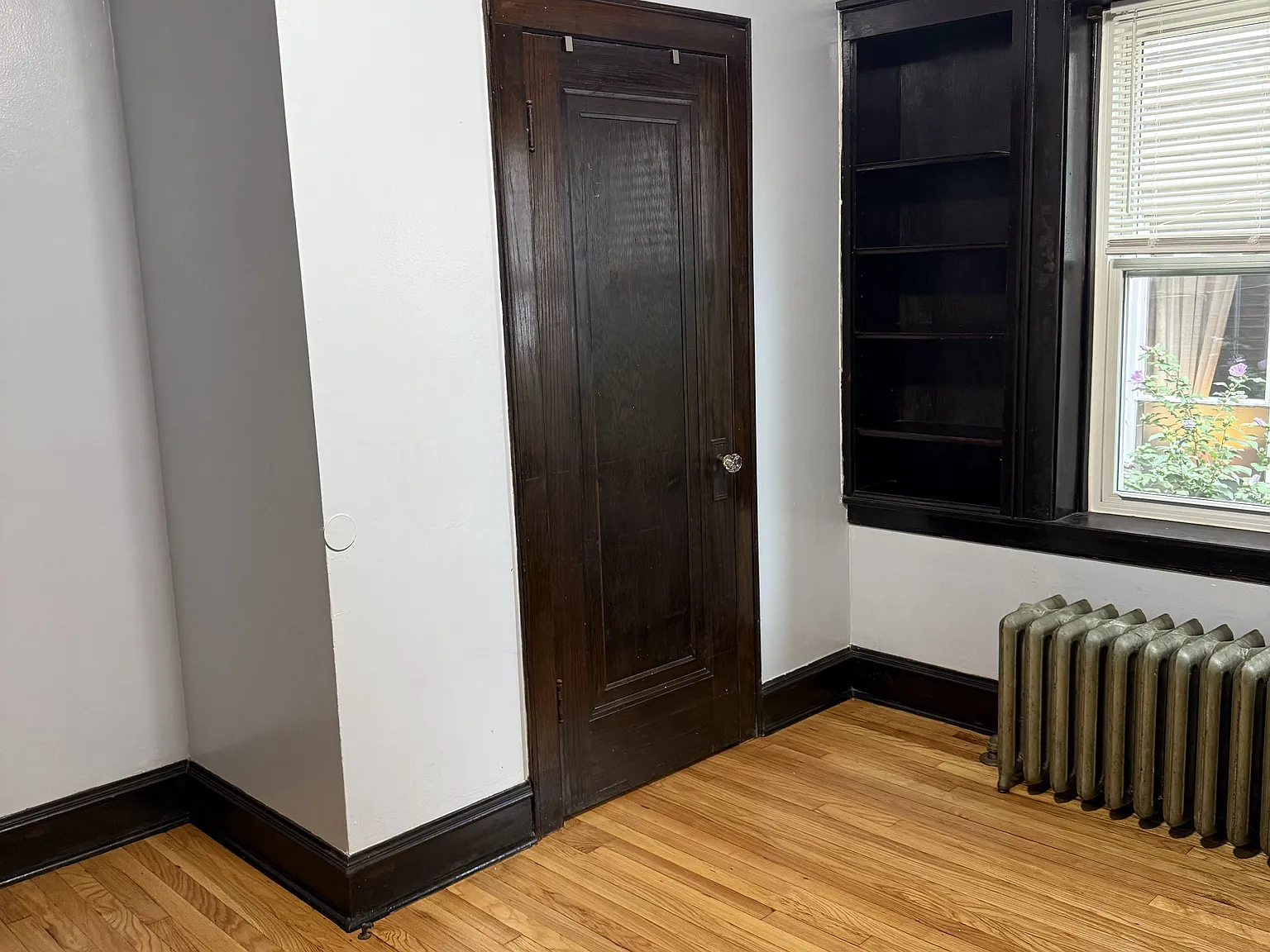 1 bed, 550 sqft, $1,400 — Photo 3