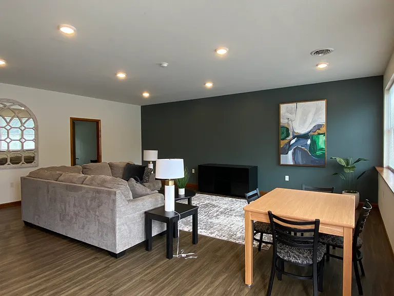 941 W 3rd St #7-1 — Photo 1