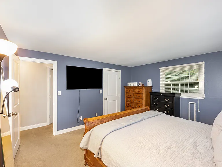 183 Monarch Rd — Photo 12