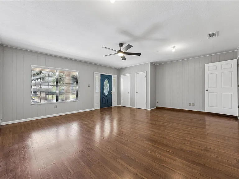 6402 Bluesky Way — Photo 5