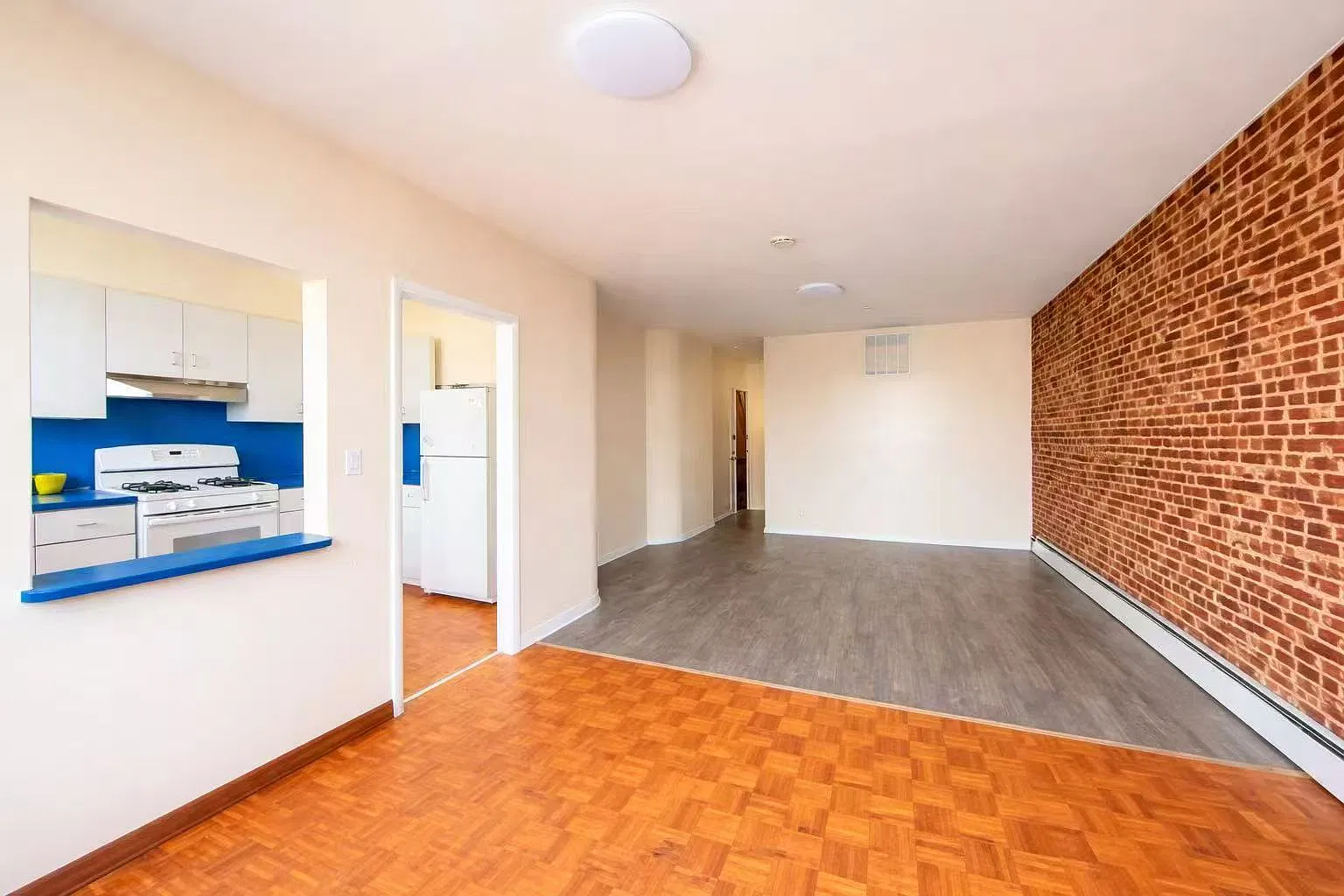 3 bed, 1100 sqft, $3,000 — Photo 1