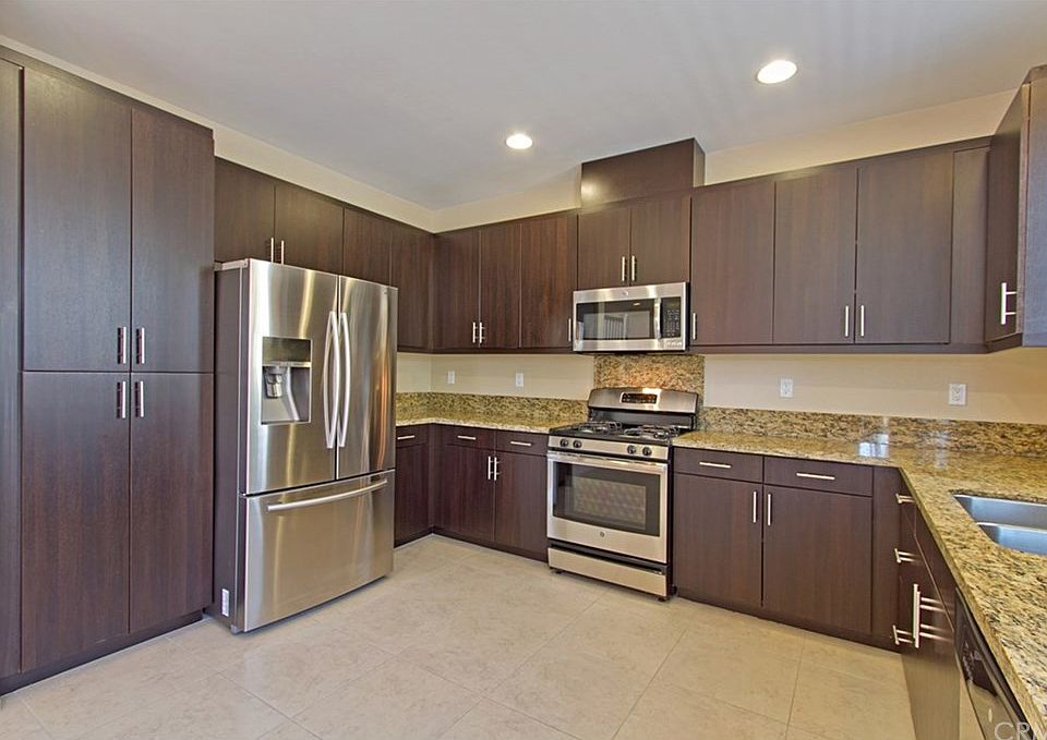 1st image of 42969 Avenida Amistad