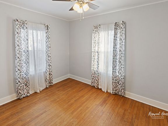 5th image of 296 N Center Ave