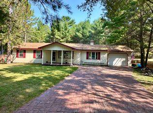 5760 Chalet Ct, Oscoda, MI 48750