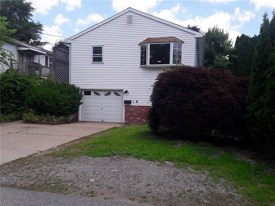 1st image of 11 Grand Ave