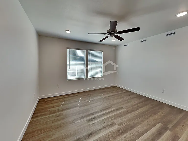 18450 W El Cortez Pl — Photo 10