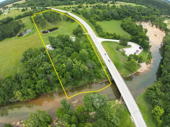 7621 Highway 17, Houston, MO 65483