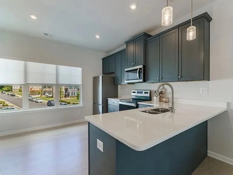 2623 Hedgeway Cir — Photo 14