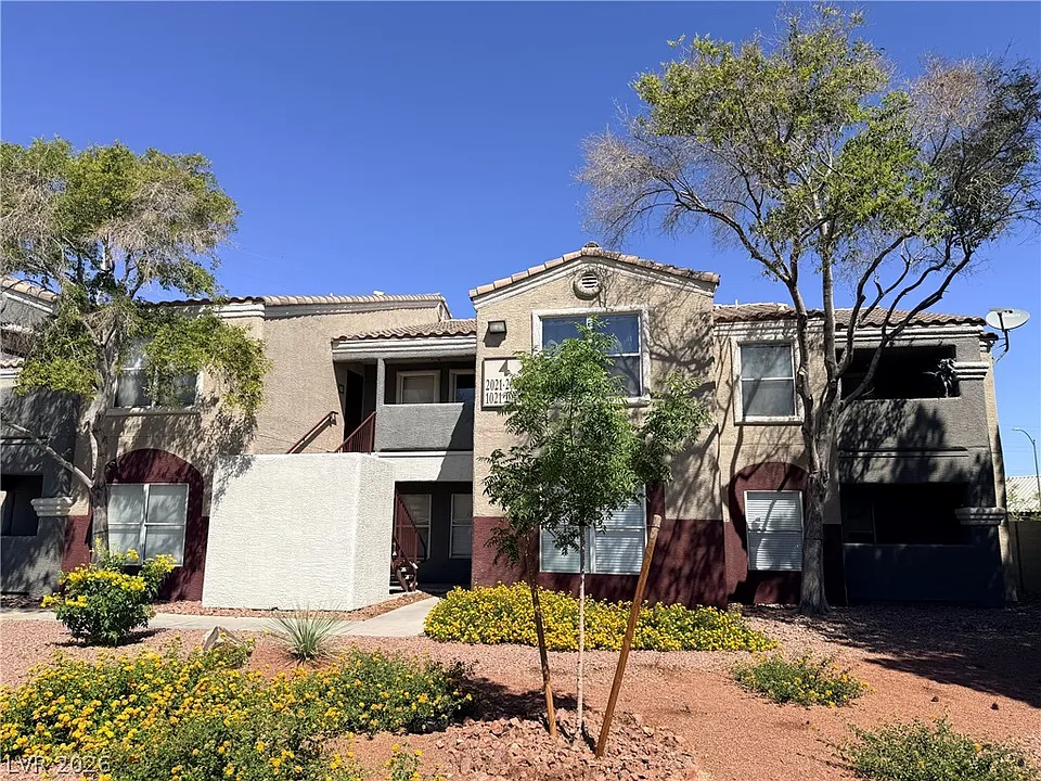 5055 W Hacienda Ave #2023