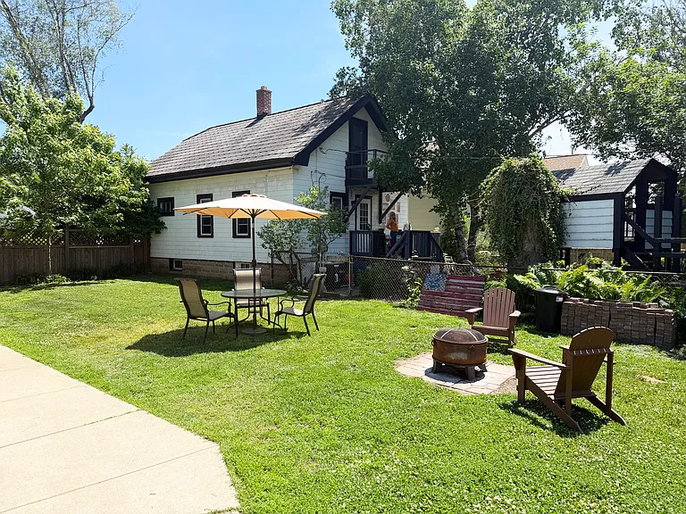 3149 S Hanson Ave #LOWER — Photo 25