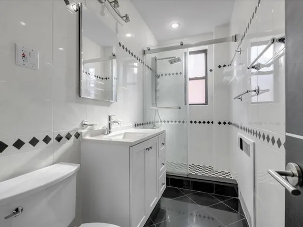 1150 Brighton Beach Avenue image 10 of 12