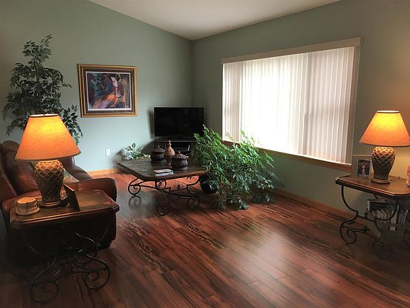 2nd image of 2782 Cypress Ln