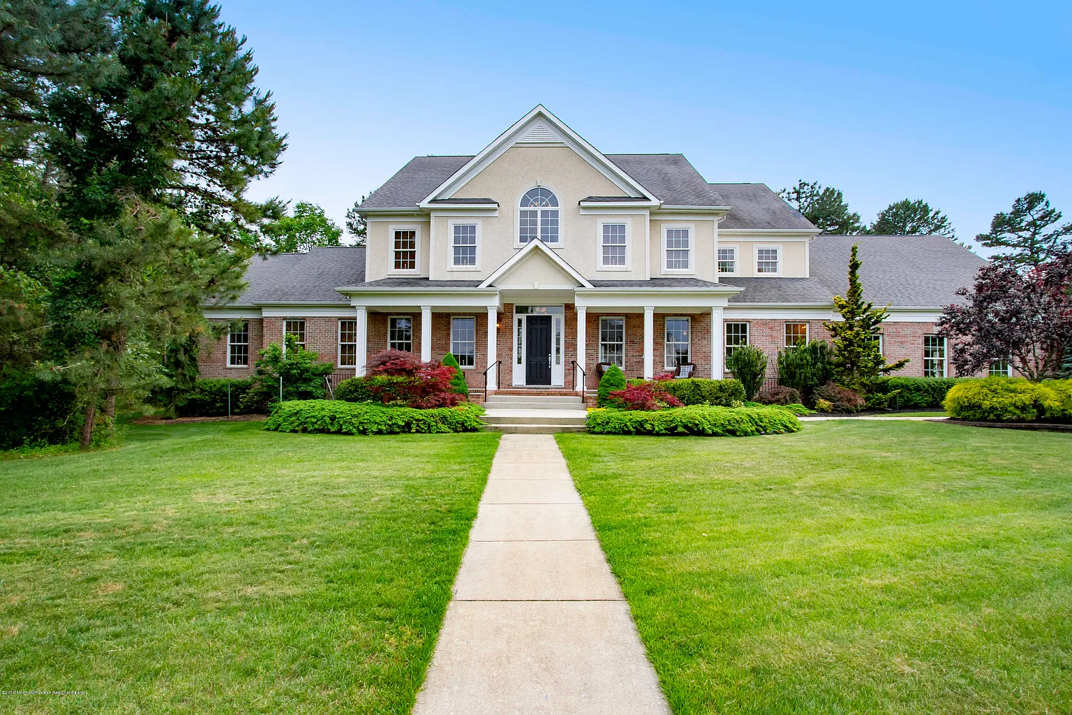 201 Grant Ln photo 1