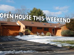 3 Kirkland Ct, Greenlawn, NY 11740