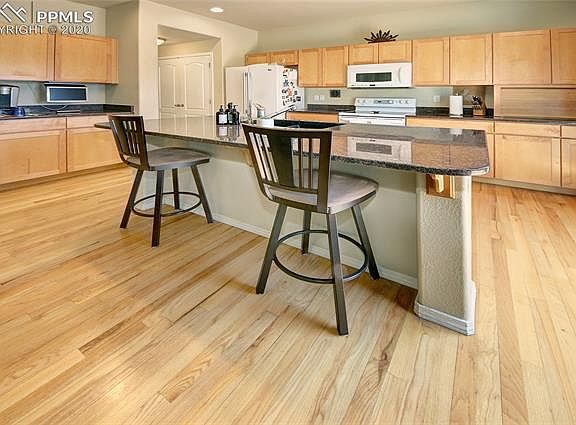 3rd image of 6703 Abbeywood Dr