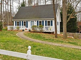 2944 Pinecrest Dr, Winston Salem, NC 27127