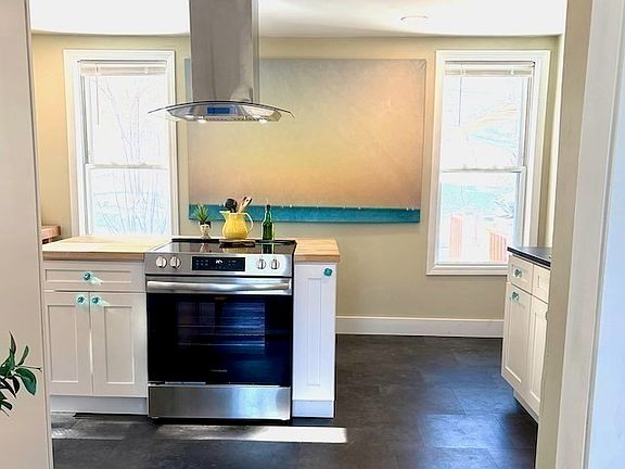 4th image of 13 Bray Rd