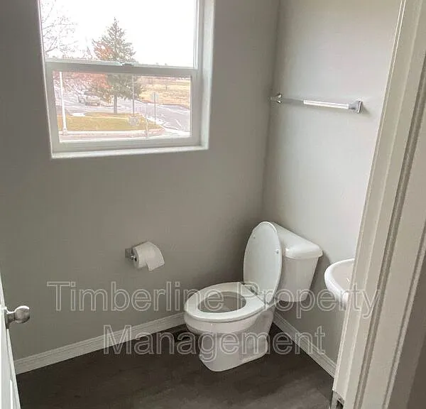 889 Grissom Dr — Photo 22