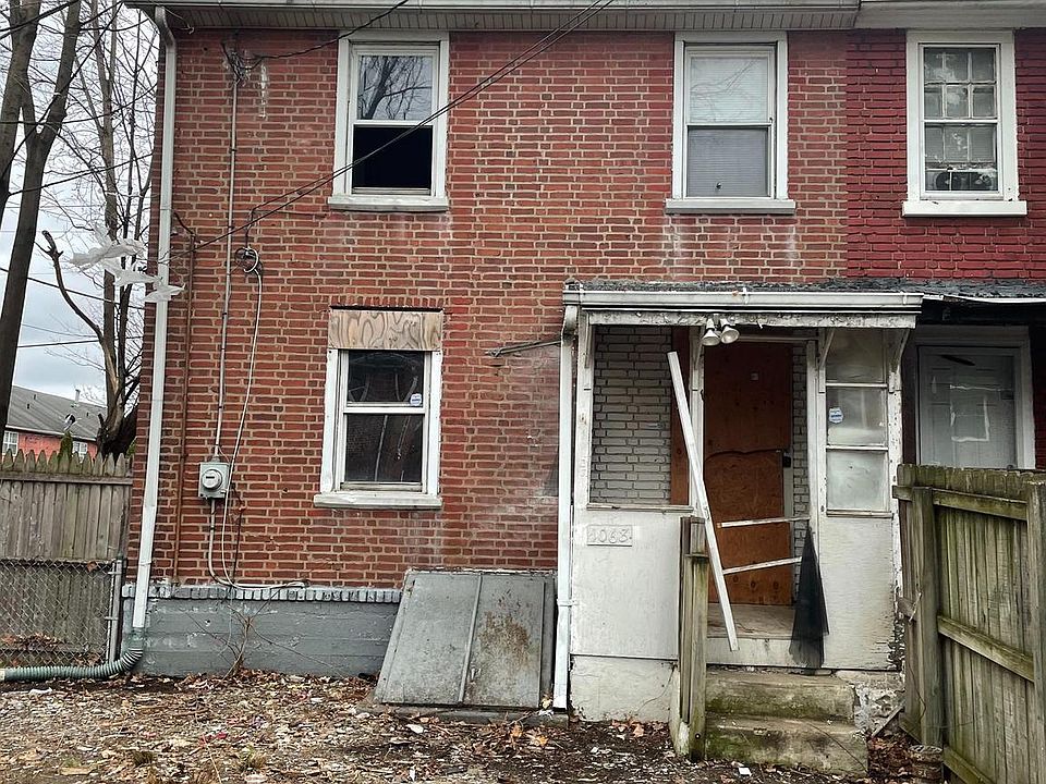 2nd image of 1068 Niagara Rd