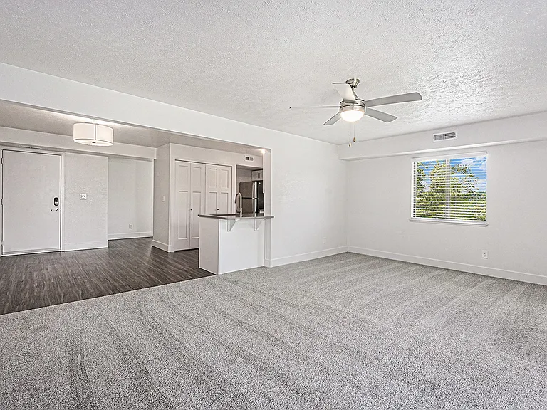 The Highlands Apartments — Photo 58