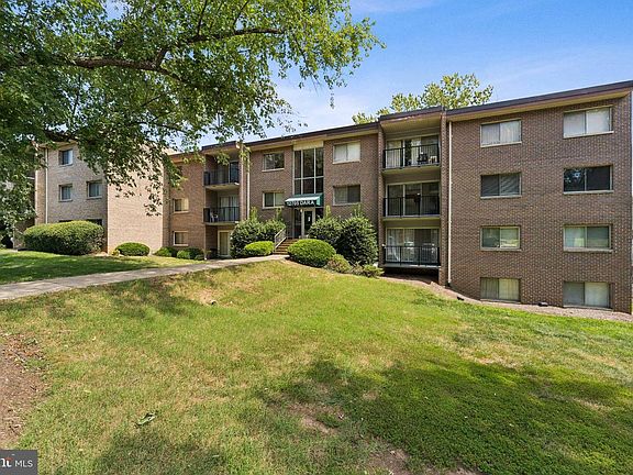 3rd image of 12705 Dara Dr APT 301