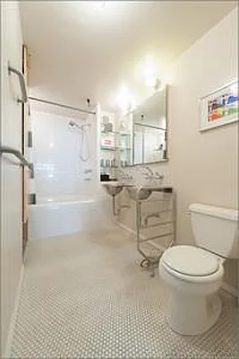 Sold by Bank Neary | media 31