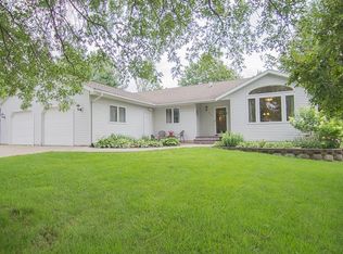 820 10th St, Kalona, IA 52247