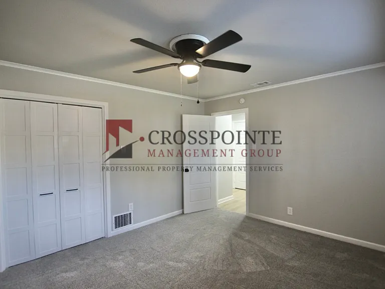 1809 Glen Arbor St — Photo 30