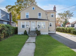 58 Hamilton Ave, North Babylon, NY 11703