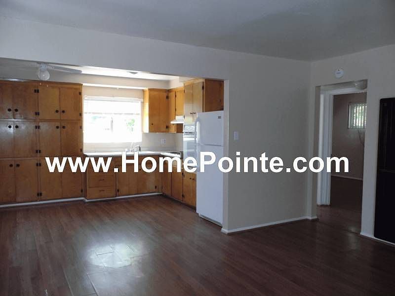 2nd image of 2123 15th Ave