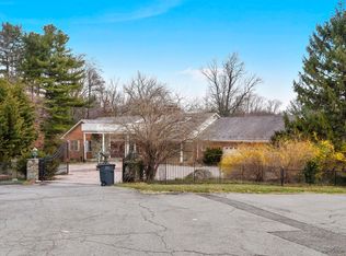 6031 Crimson Ct, Mc Lean, VA 22101