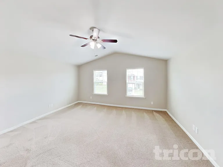 2020 Longshadow St — Photo 5