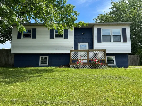 9127 Dover Ln, Girard, PA 16417