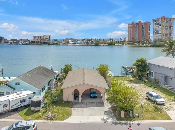 623 180th Ave E, Redington Shores, FL 33708