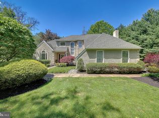 355 Cottonwood Dr, Langhorne, PA 19047