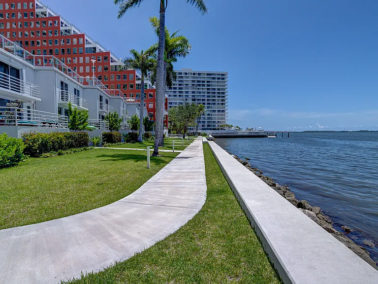 1541 Brickell Ave #T105 — Photo 99