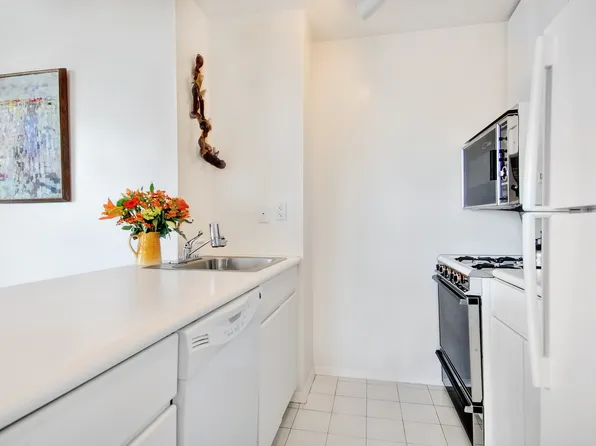 1 Irving Place image 7 of 17